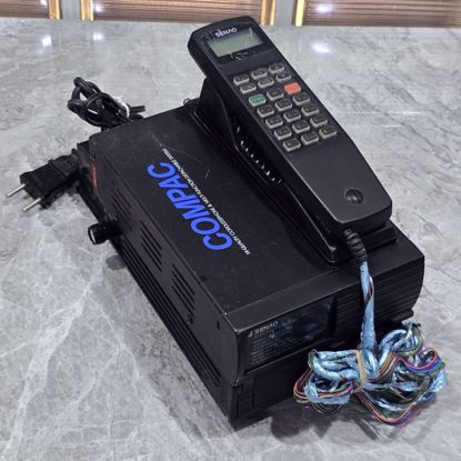 صورة تليفون سياره قديم 