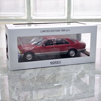 صورة مجسم مرسيدس بنز قياس 1:18