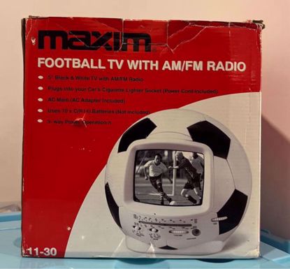 Picture of تلفزيون جديد على شكل كره قدم