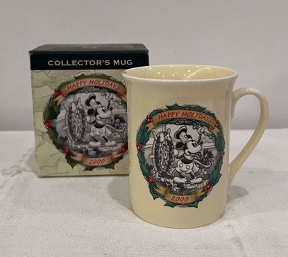 Picture of كوب قديم ٢٠٠٠ ميكي فنتج 