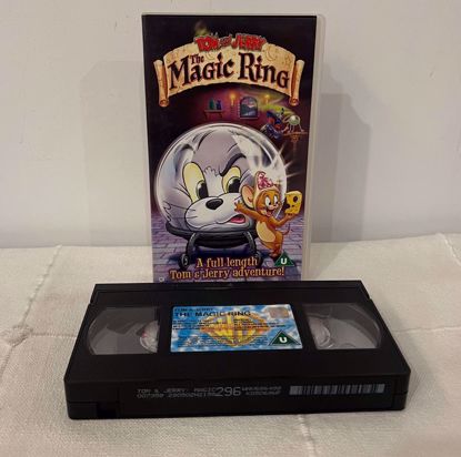 صورة شريط فيديو توم و جيري 