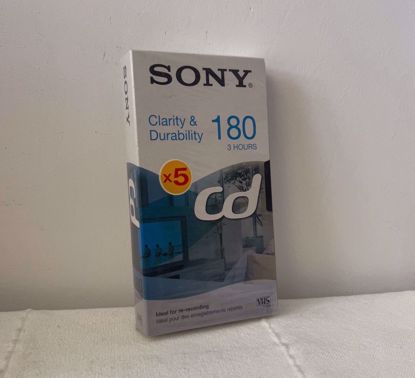 Picture of ١ شريط  فيديو للتسجيل