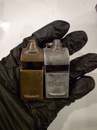 Picture of للبيع صفارتين قدم