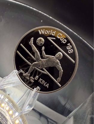 Picture of مسكوكه من الفضه اصدار كأس العالم 1997