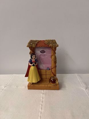 صورة برواز صور سنووايت   