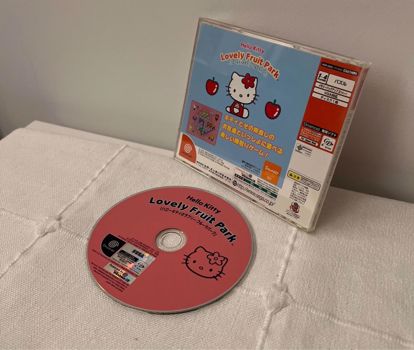 Picture of hello kitty Dreamcast 