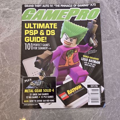 صورة Old foreign games magazine